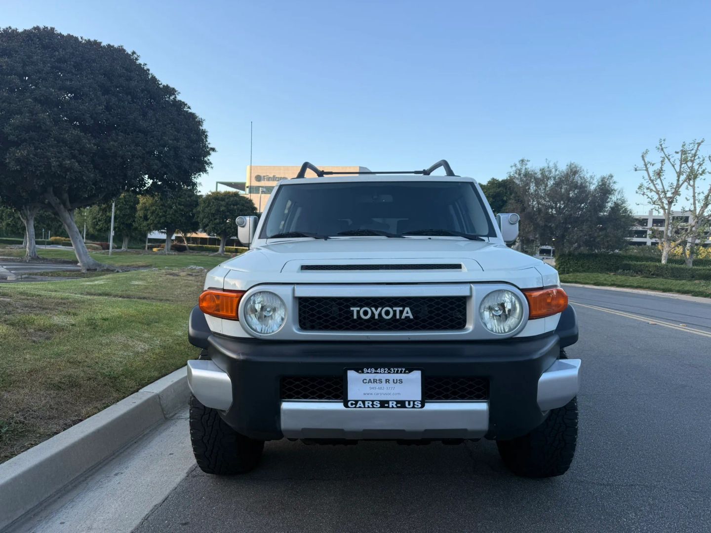 toyota fj cruiser 2011 JTEBU4BF3BK108606 image toyota fj cruiser 2011 JTEBU4BF3BK108606 image